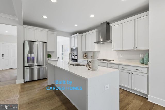 328 RIDGE RD, Washington Grove, MD 20880