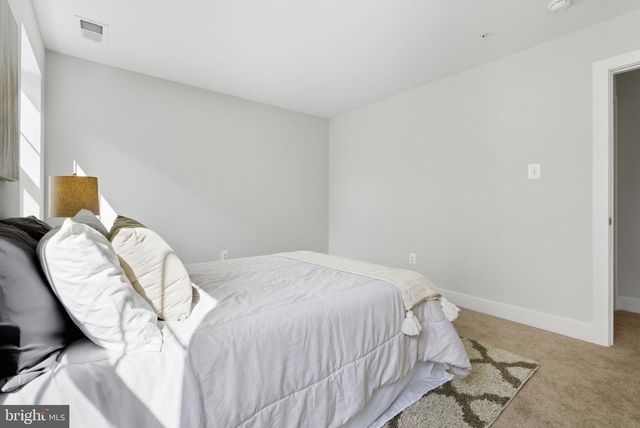 328 RIDGE RD, Washington Grove, MD 20880