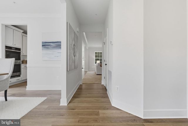 328 RIDGE RD, Washington Grove, MD 20880