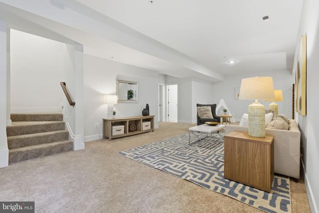 328 RIDGE RD, Washington Grove, MD 20880