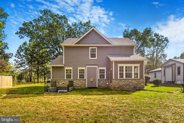 328 RIDGE RD, Washington Grove, MD 20880