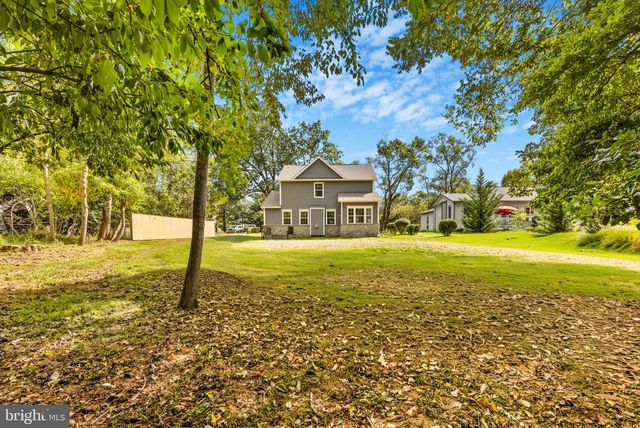 328 RIDGE RD, Washington Grove, MD 20880