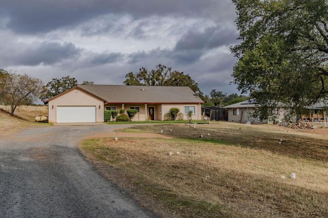 6710 Baldwin St, Valley Springs, CA 95252