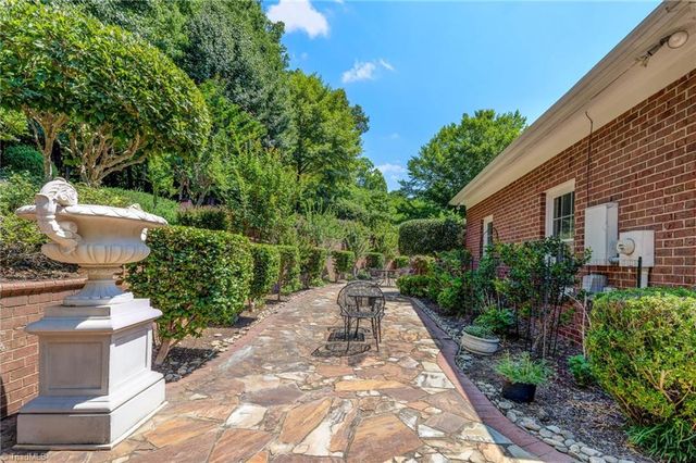 157 Oak Ridge Drive, Eden, NC 27288