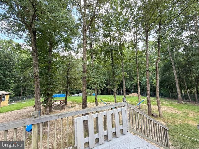 5801 CAMBRIDGE DR, Fredericksburg, VA 22407
