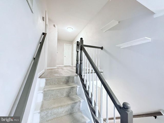 5801 CAMBRIDGE DR, Fredericksburg, VA 22407