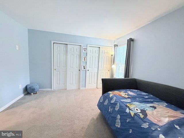 5801 CAMBRIDGE DR, Fredericksburg, VA 22407