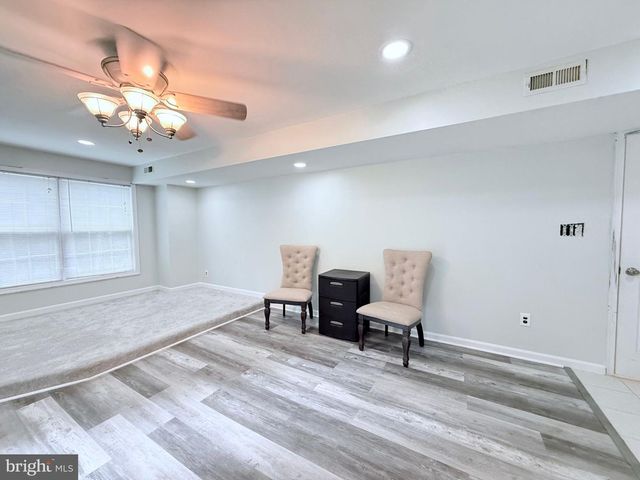 5801 CAMBRIDGE DR, Fredericksburg, VA 22407