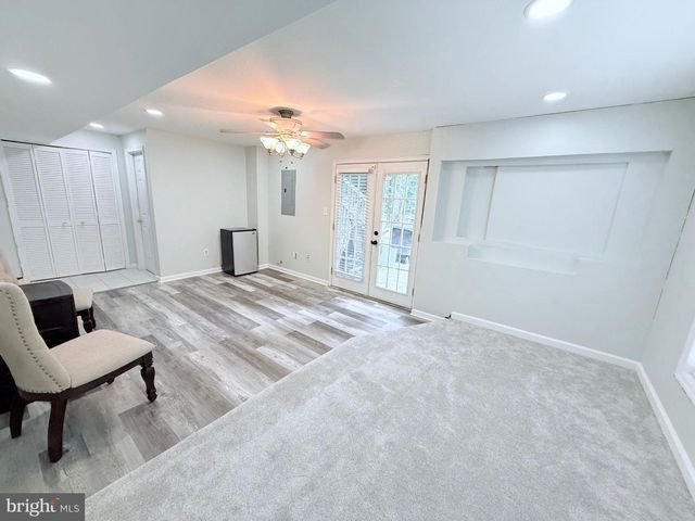 5801 CAMBRIDGE DR, Fredericksburg, VA 22407