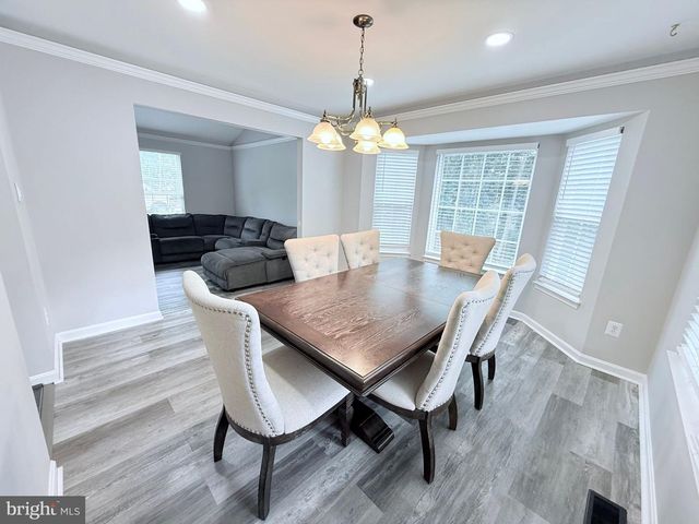 5801 CAMBRIDGE DR, Fredericksburg, VA 22407
