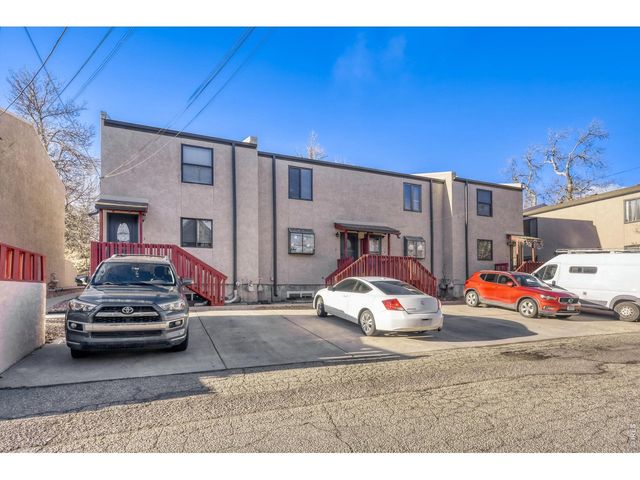 1109 8th St, Golden, CO 80401