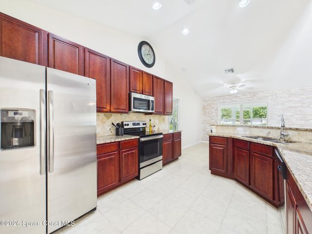 661 Jenkins Street, Sebastian, FL 32958