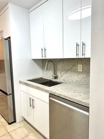 7355 W 4th Avenue 215, Hialeah, FL 33014