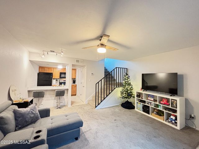 1600 N Wilmot Rd Unit 316, Tucson, AZ 85712