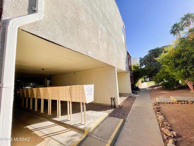1600 N Wilmot Rd Unit 316, Tucson, AZ 85712