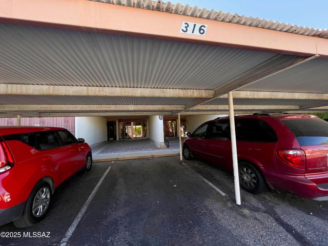 1600 N Wilmot Rd Unit 316, Tucson, AZ 85712