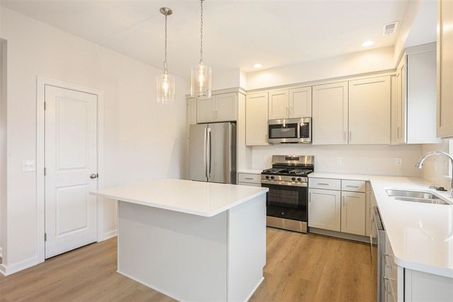 9720 Opal Lane, Portage, MI 49002