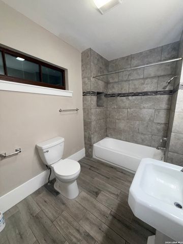 202 Hunstock, San Antonio, TX 78210