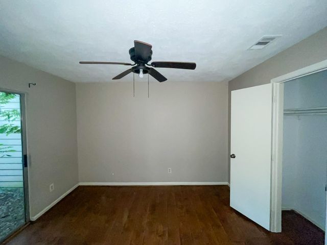 19734 Lake Hollow, Houston, TX 77084