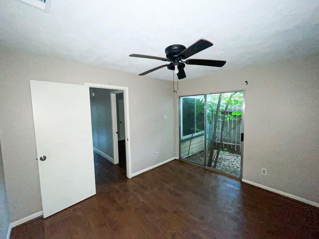 19734 Lake Hollow, Houston, TX 77084