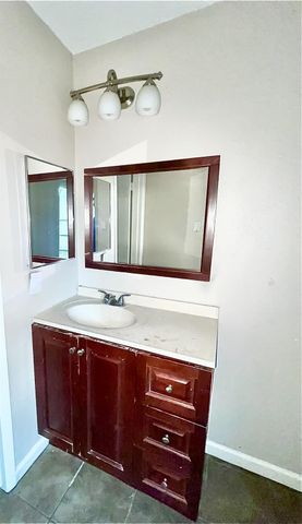 19734 Lake Hollow, Houston, TX 77084