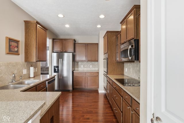 6343 Central Boulevard, Whitestown, IN 46075