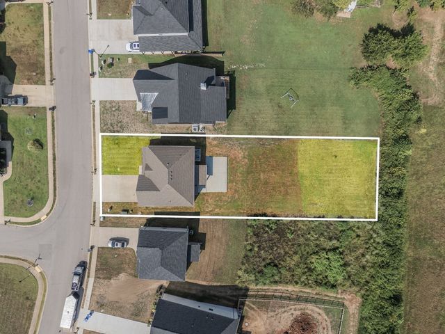 1117 Henry Place Blvd, Clarksville, TN 37042