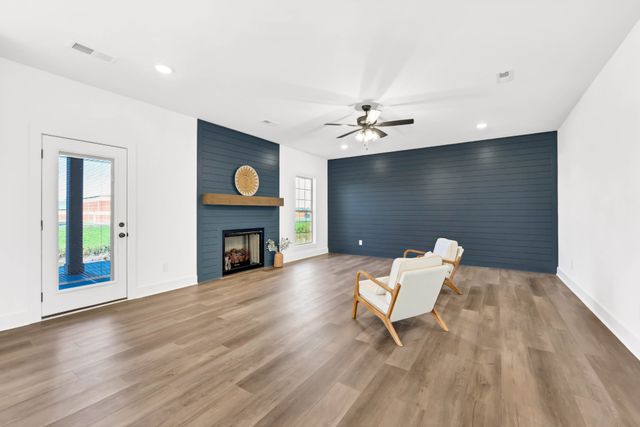 1117 Henry Place Blvd, Clarksville, TN 37042