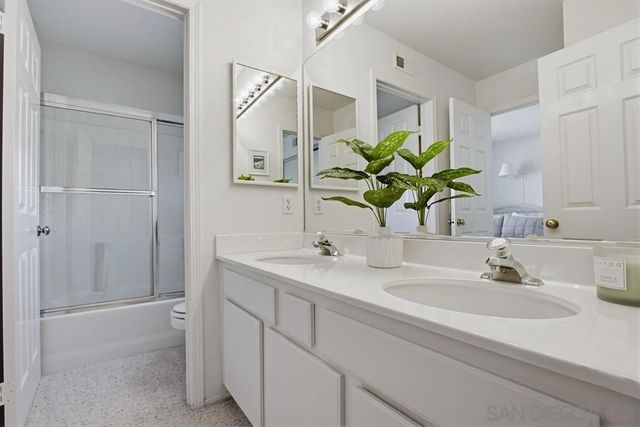 24 Chisholm Trail, Trabuco Canyon, CA 92679