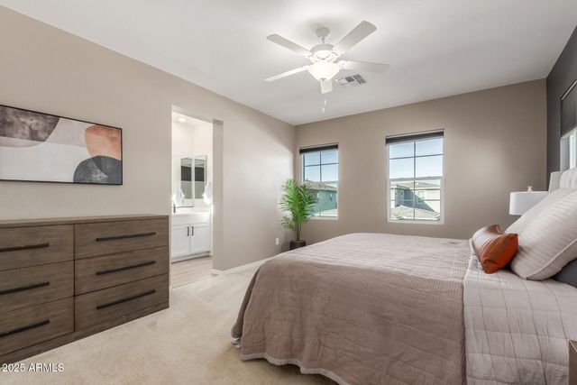 283 E BALSAM Drive, Chandler, AZ 85286