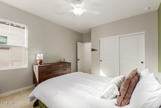 283 E BALSAM Drive, Chandler, AZ 85286