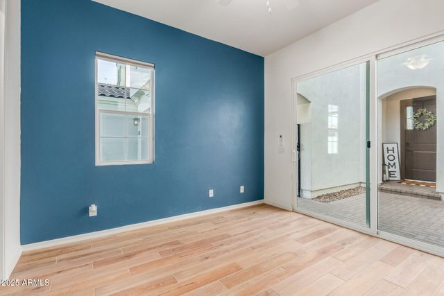 283 E BALSAM Drive, Chandler, AZ 85286