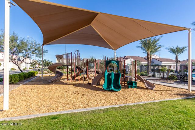 283 E BALSAM Drive, Chandler, AZ 85286