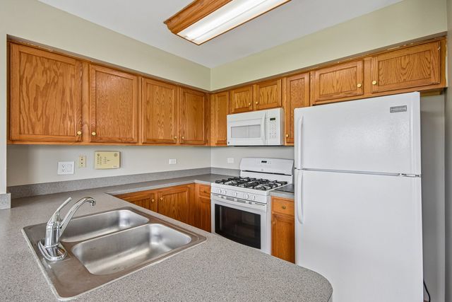 3193 Ketch Court, Aurora, IL 60503