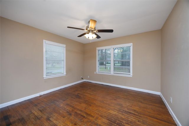 304 Harris Boulevard, Conroe, TX 77301