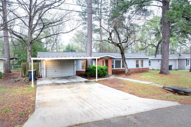 304 Harris Boulevard, Conroe, TX 77301