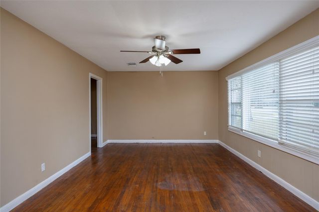 304 Harris Boulevard, Conroe, TX 77301