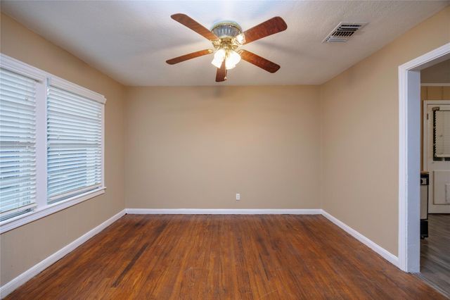 304 Harris Boulevard, Conroe, TX 77301