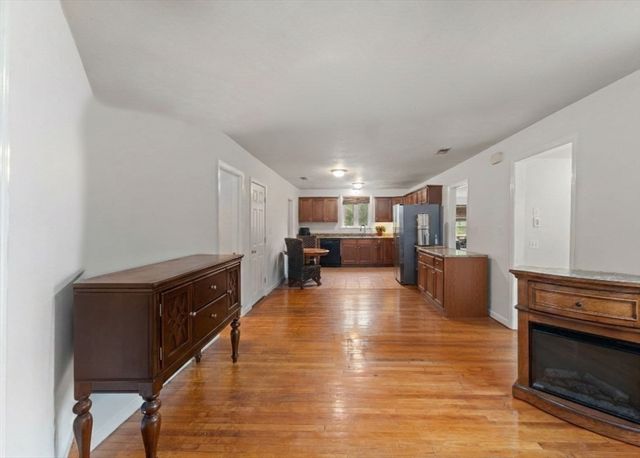 18 Edinboro, Brockton, MA 02301