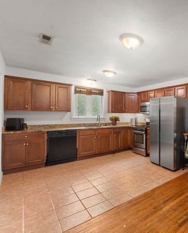 18 Edinboro, Brockton, MA 02301