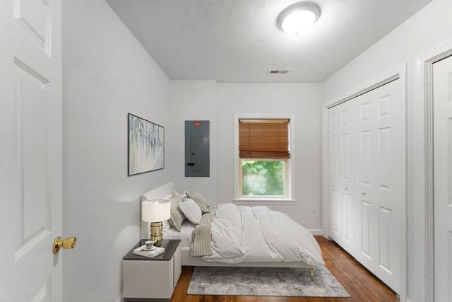 18 Edinboro, Brockton, MA 02301