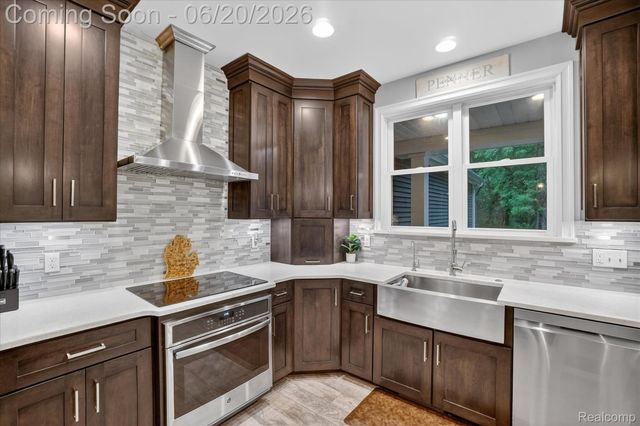 790 Grange Hall Road, Groveland Township, MI 48462