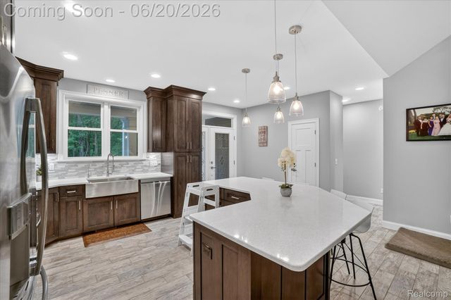 790 Grange Hall Road, Groveland Township, MI 48462