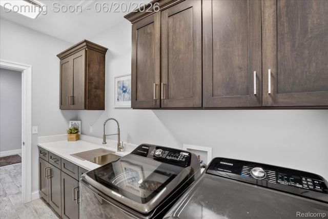 790 Grange Hall Road, Groveland Township, MI 48462