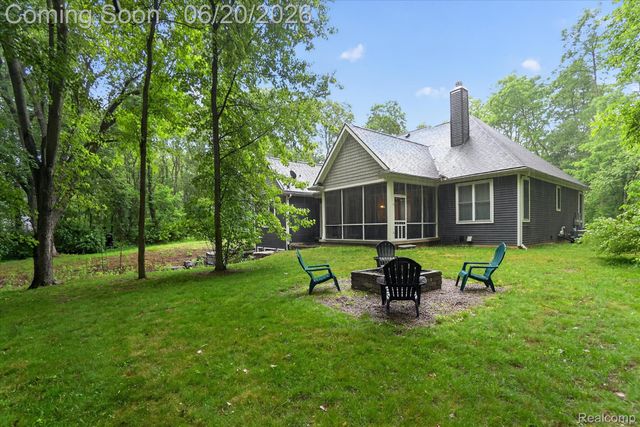 790 Grange Hall Road, Groveland Township, MI 48462