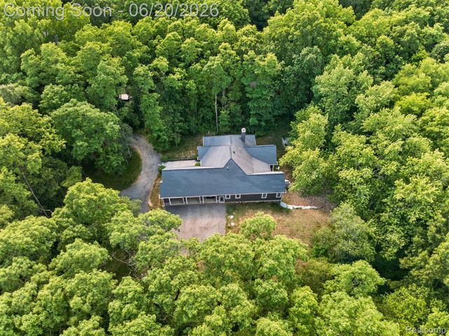 790 Grange Hall Road, Groveland Township, MI 48462