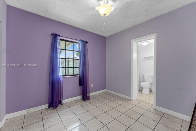 6860 SW 18th St, Miami, FL 33155