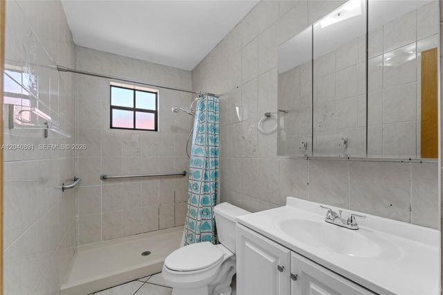 6860 SW 18th St, Miami, FL 33155