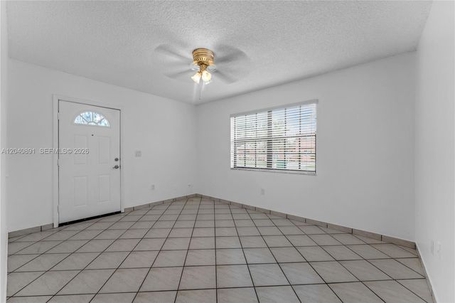6860 SW 18th St, Miami, FL 33155