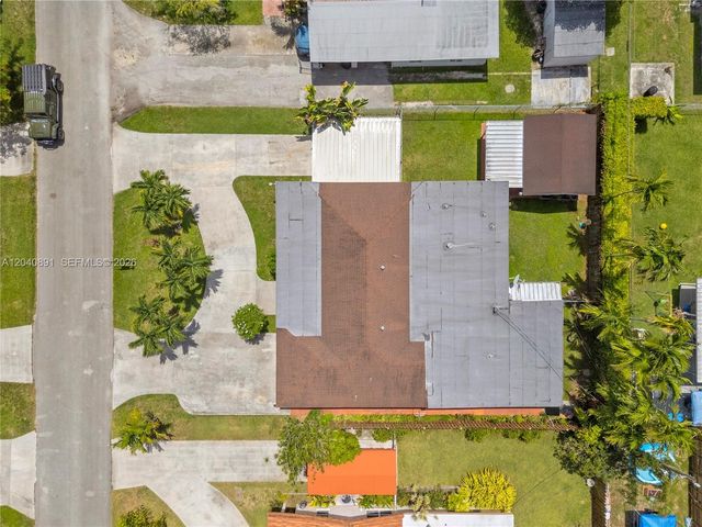 6860 SW 18th St, Miami, FL 33155